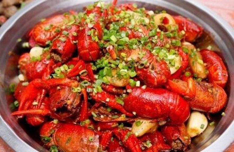 潜江小龙虾：舌尖上的美食盛宴